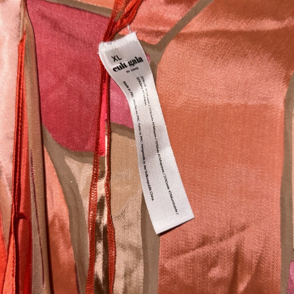 Cult Gaia
Bianca Cover-Up - Picture 8 of 10